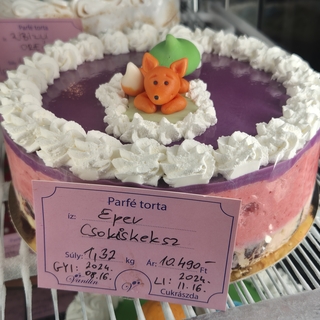 Eper Csokiskeksz Parfé Torta